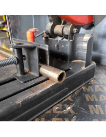 Труба бронзова БРАЖ 9-4 / БрА9Ж4 30х5 мм